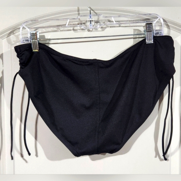 ⚡️🛍 4/$20 🛍 Merona Bikini Bottom Only Size XL - Picture 2 of 4